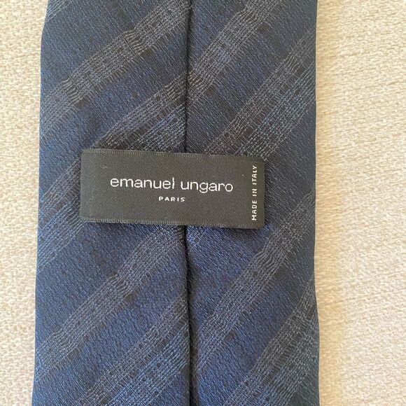 Emanuel Ungaro Blue Striped 100% Silk Men’s Tie - Picture 3 of 6